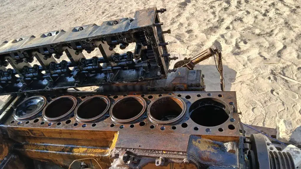 موتور کاتربیلر 312بدون گیربوکس|قطعات یدکی و لوازم جانبی|آبادان, |دیوار