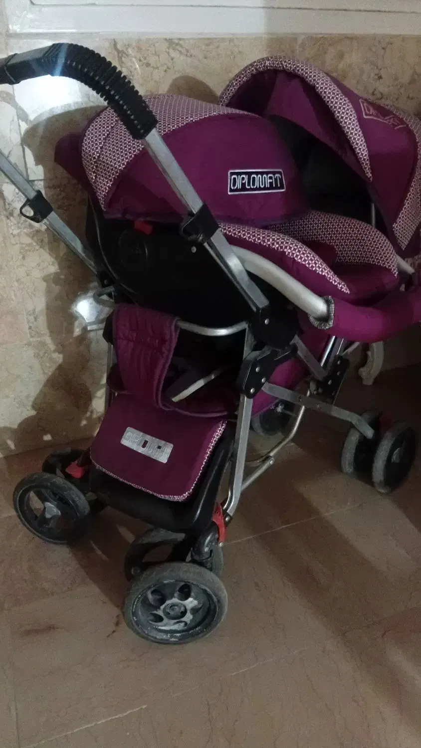 کالسکه و کریر|کالسکه و لوازم جانبی|نسیم‌شهر, |دیوار