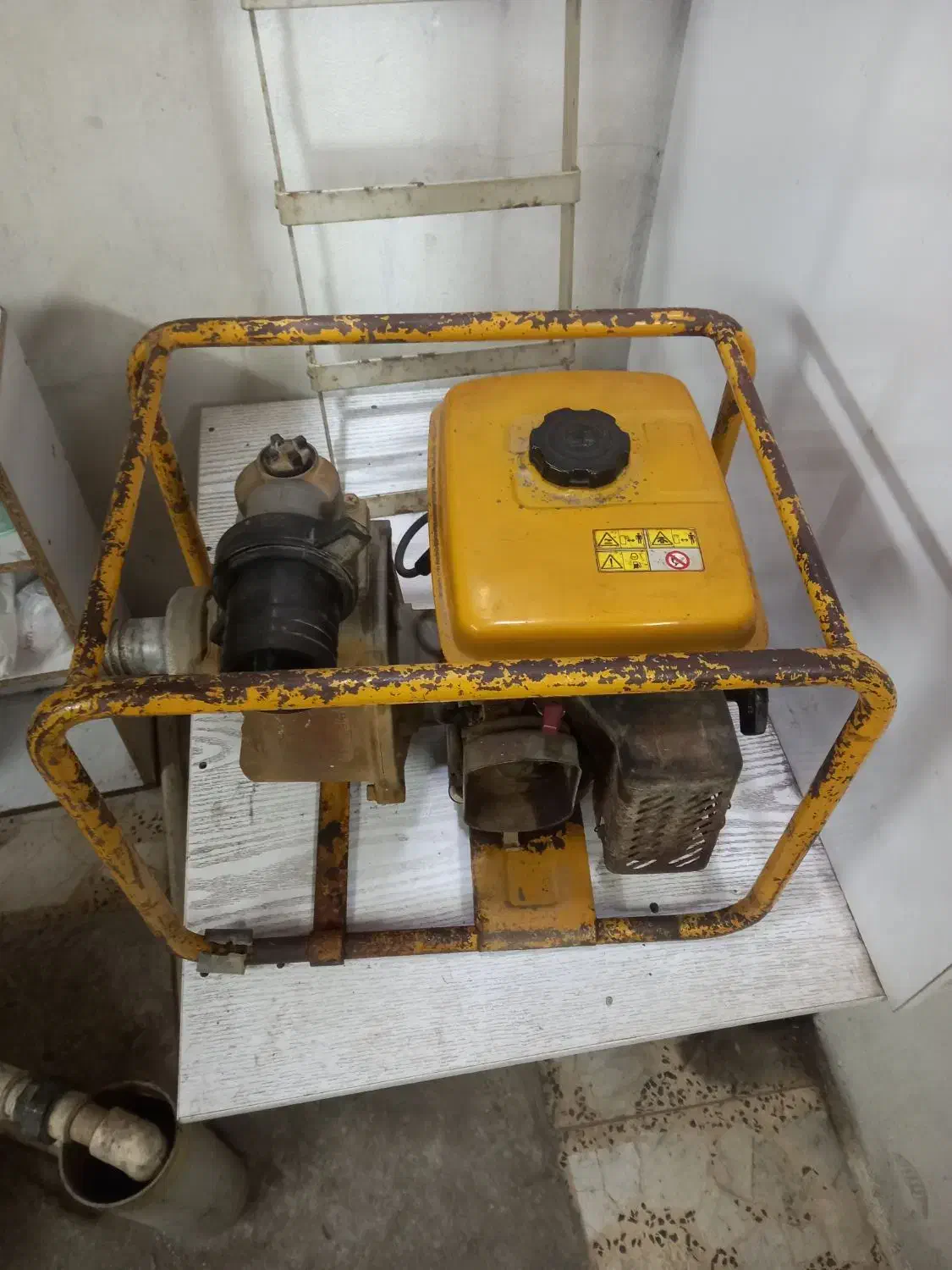 2 عدد روبین|ماشینآلات صنعتی|رشت, دخانیات|دیوار