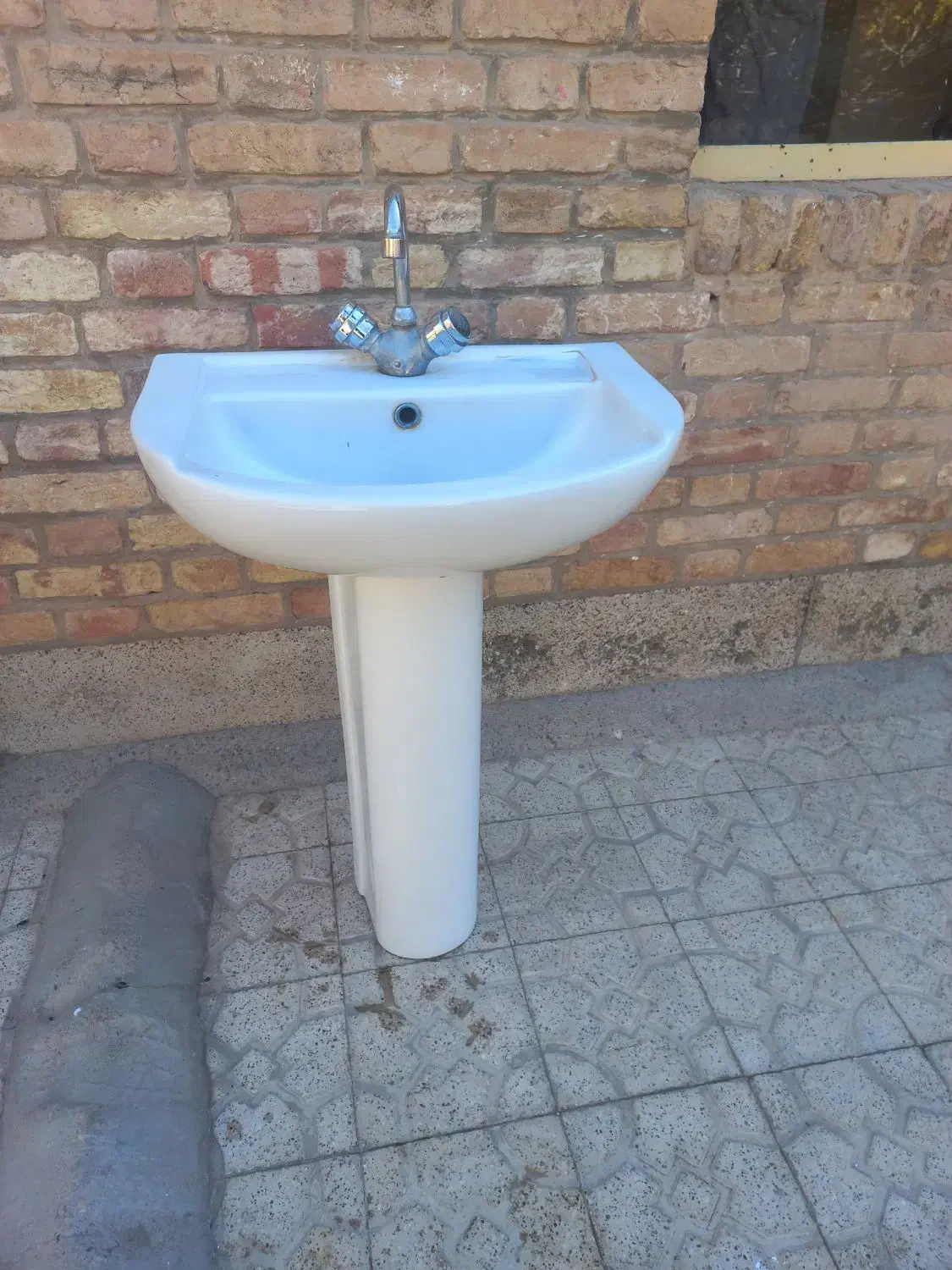 روشویی باشیر|مصالح و تجهیزات ساختمان|کرمان, |دیوار