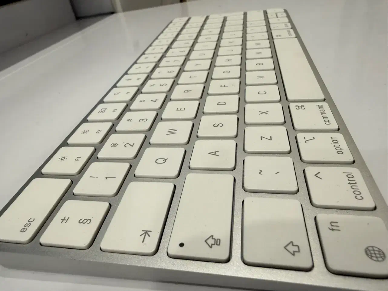 مجیک کیبورد اپل 2023|قطعات و لوازم جانبی رایانه|رشت, دیلمان|دیوار