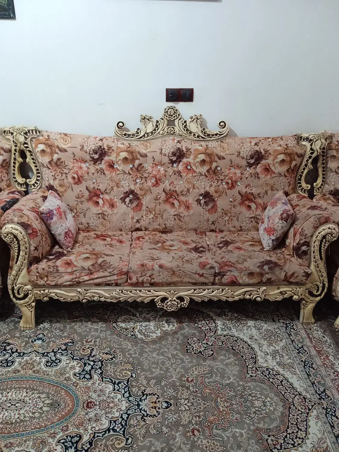 مبل سلطنتی|مبلمان خانگی و میز عسلی|گنبد کاووس, |دیوار