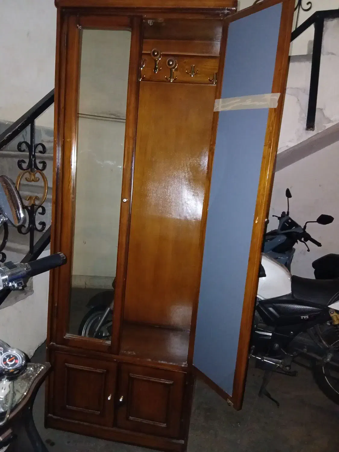 کمد|جاکفشی، کمد، دراور|تهران, دبستان|دیوار