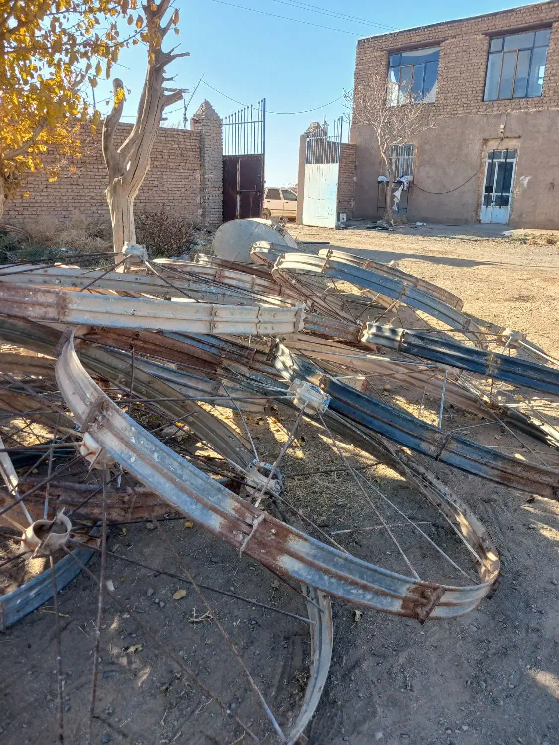 لوله بارانی|ابزارآلات|تربت جام, شاهد|دیوار