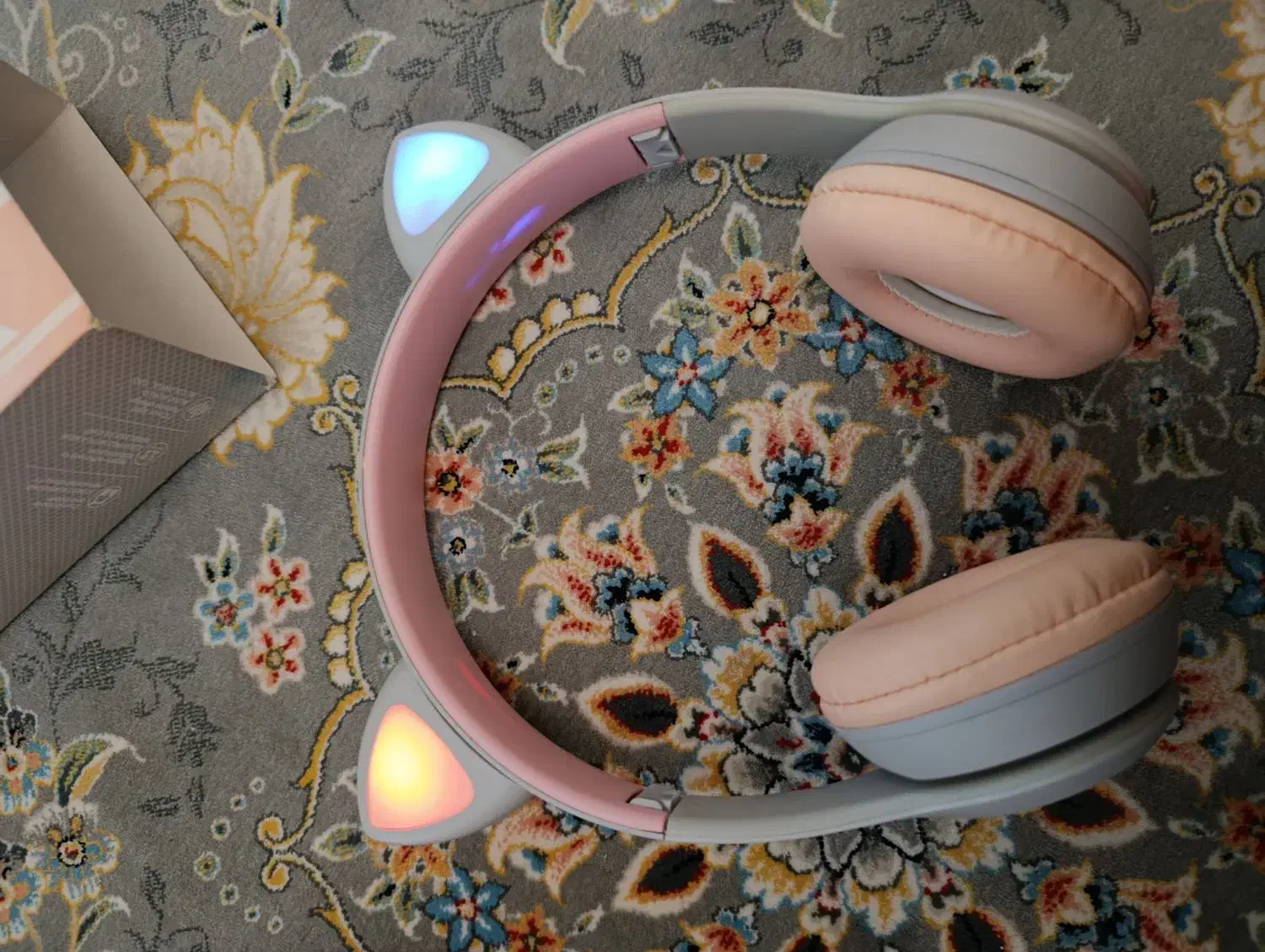 هدفون خرگوشی|لوازم جانبی موبایل و تبلت|میانه, |دیوار