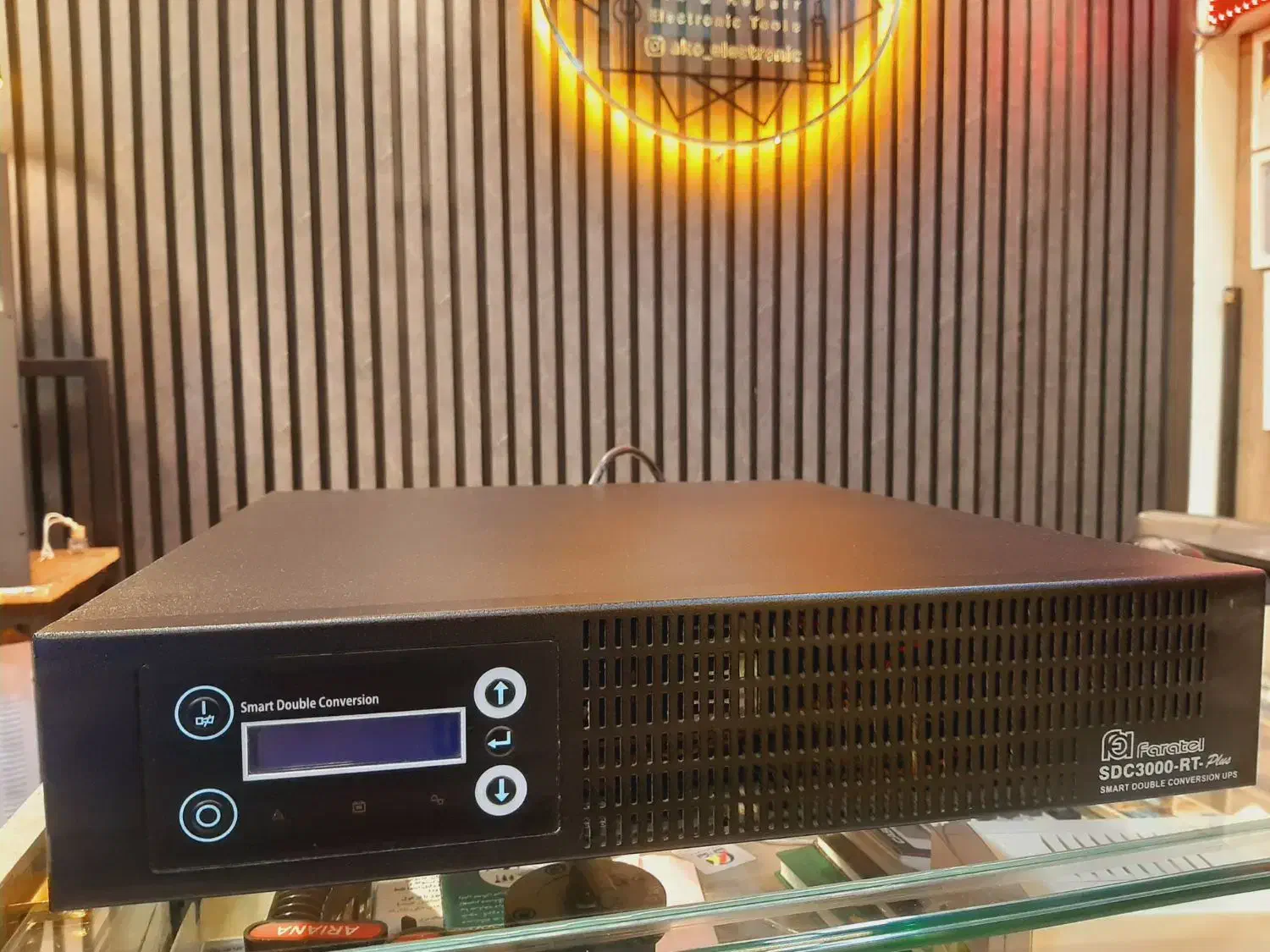 یوپی اس ۳۰۰۰ فاراتل|قطعات و لوازم جانبی رایانه|رشت, سعدی (تختی)|دیوار