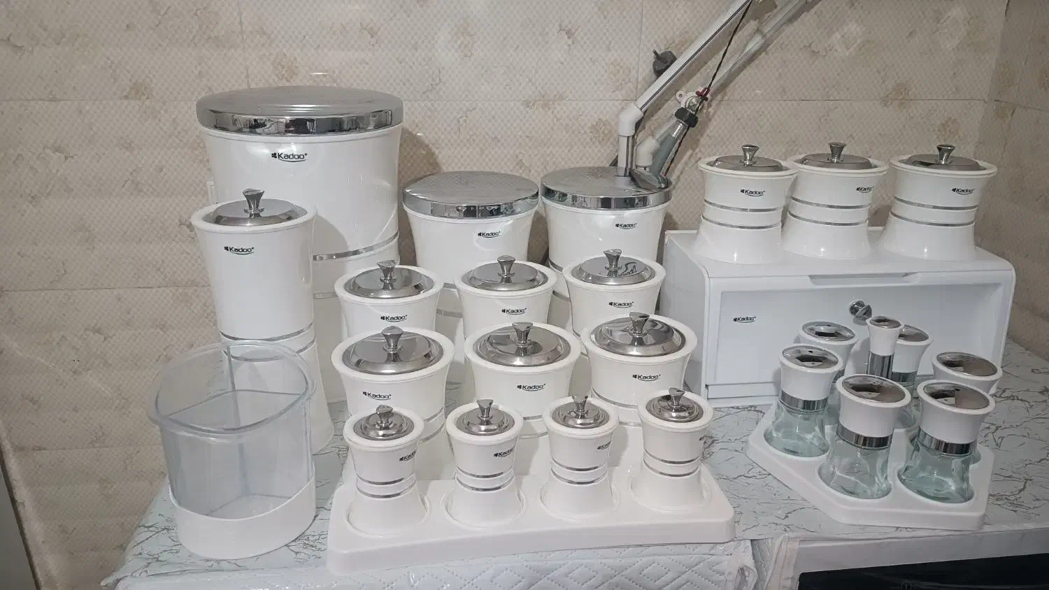 سرویس آشپزخانه|ظروف سرو و پذیرایی|ثلاث باباجانی, |دیوار