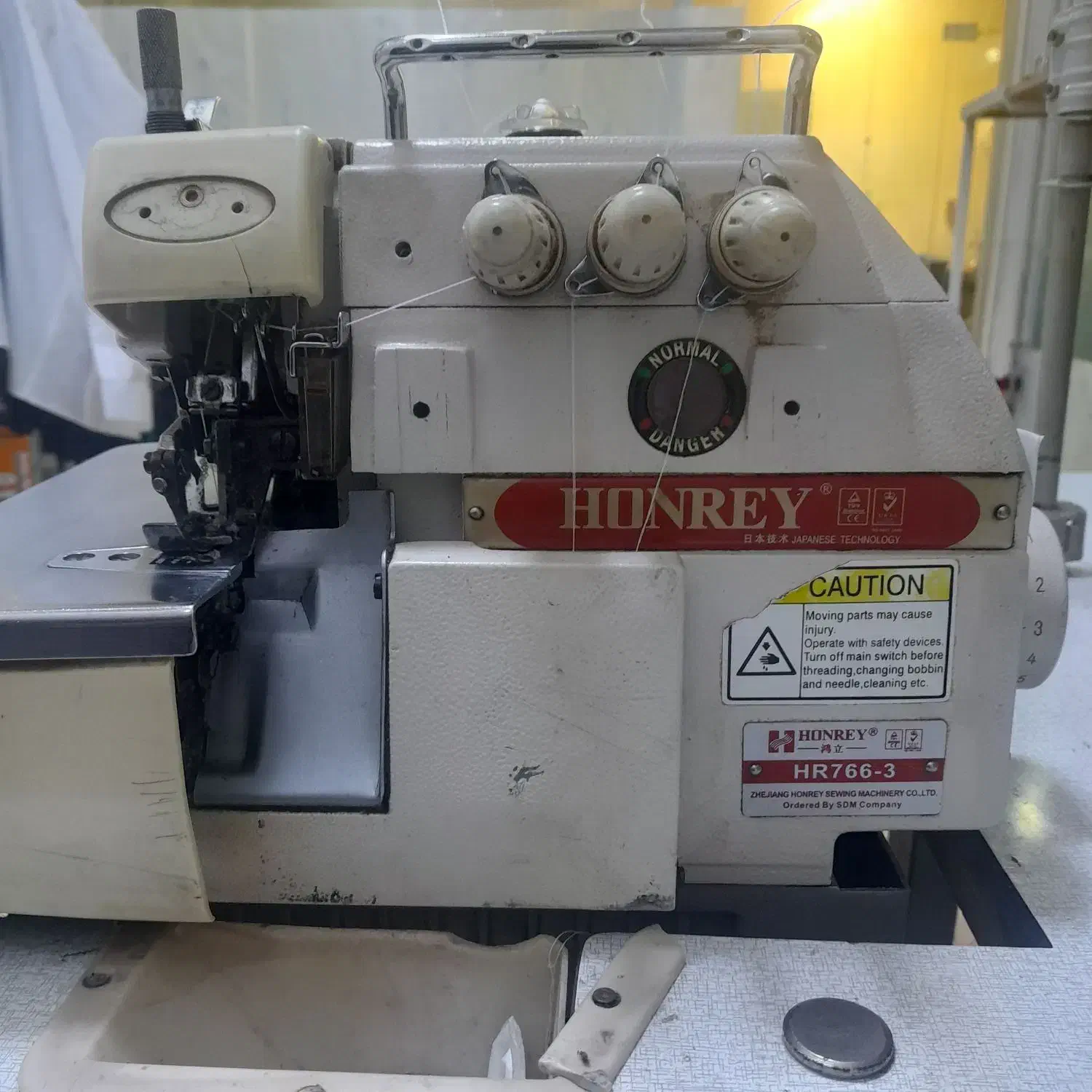 سردوز / زیگزال|چرخ خیاطی و ریسندگی|بانه, |دیوار