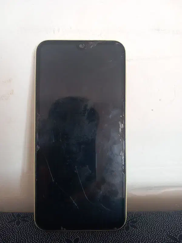 نیازمندبردگوشی a04|لوازم جانبی موبایل و تبلت|خوی, |دیوار