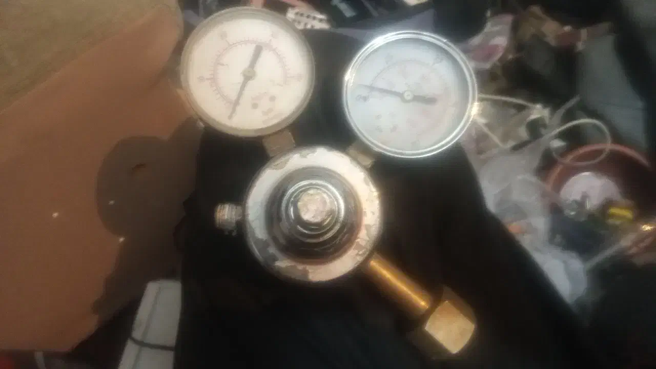 مالیمتر|ابزارآلات|بروجن, |دیوار