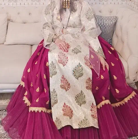 مجلسی|لباس|نورآباد ممسنی, |دیوار