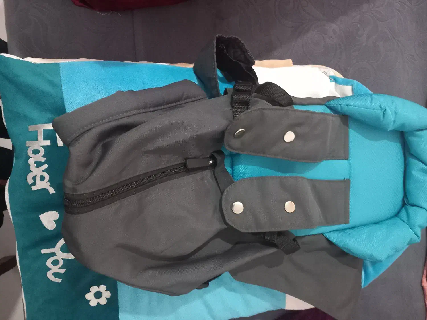 قنداق فرنگی|کفش و لباس بچه|صدرا-فارس, فاز ۱|دیوار