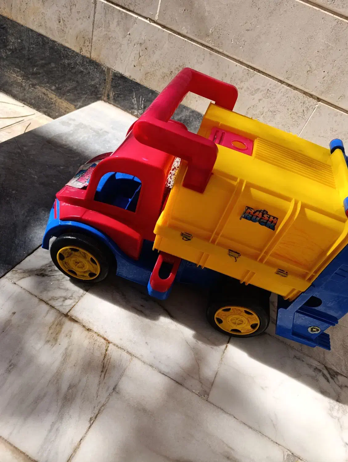 اسباب بازی کامیون|اسباب‌‌بازی|دلیجان, |دیوار