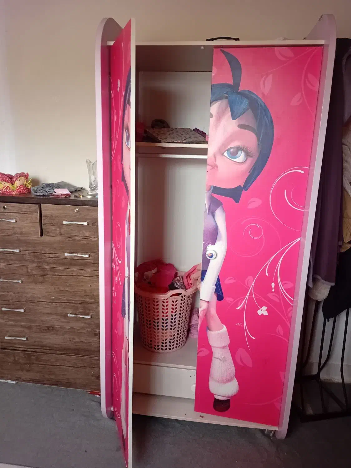 کمد دیواری کودک|جاکفشی، کمد، دراور|همدان, |دیوار