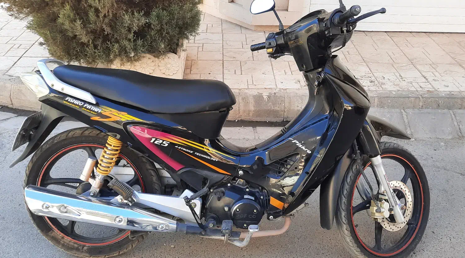 موتور سیکلت لاکی پیشرو ۱۲۵ مدل ۹۵|موتورسیکلت|نیشابور, شهرک ولیعصر|دیوار