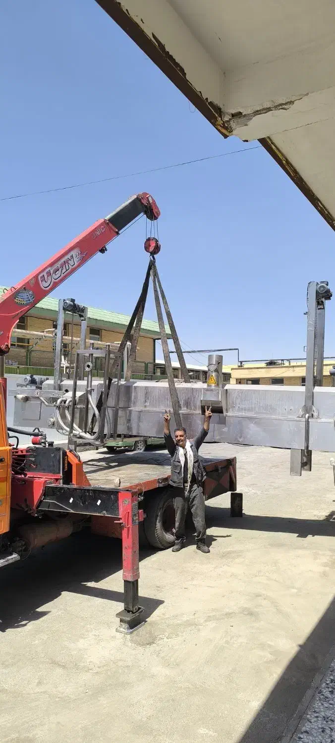 جرثقیل خاور کفی دار/ده 10 تن /دکل بلند/کل اصفهان.|خدمات حمل و نقل|اصفهان, شاهزید|دیوار