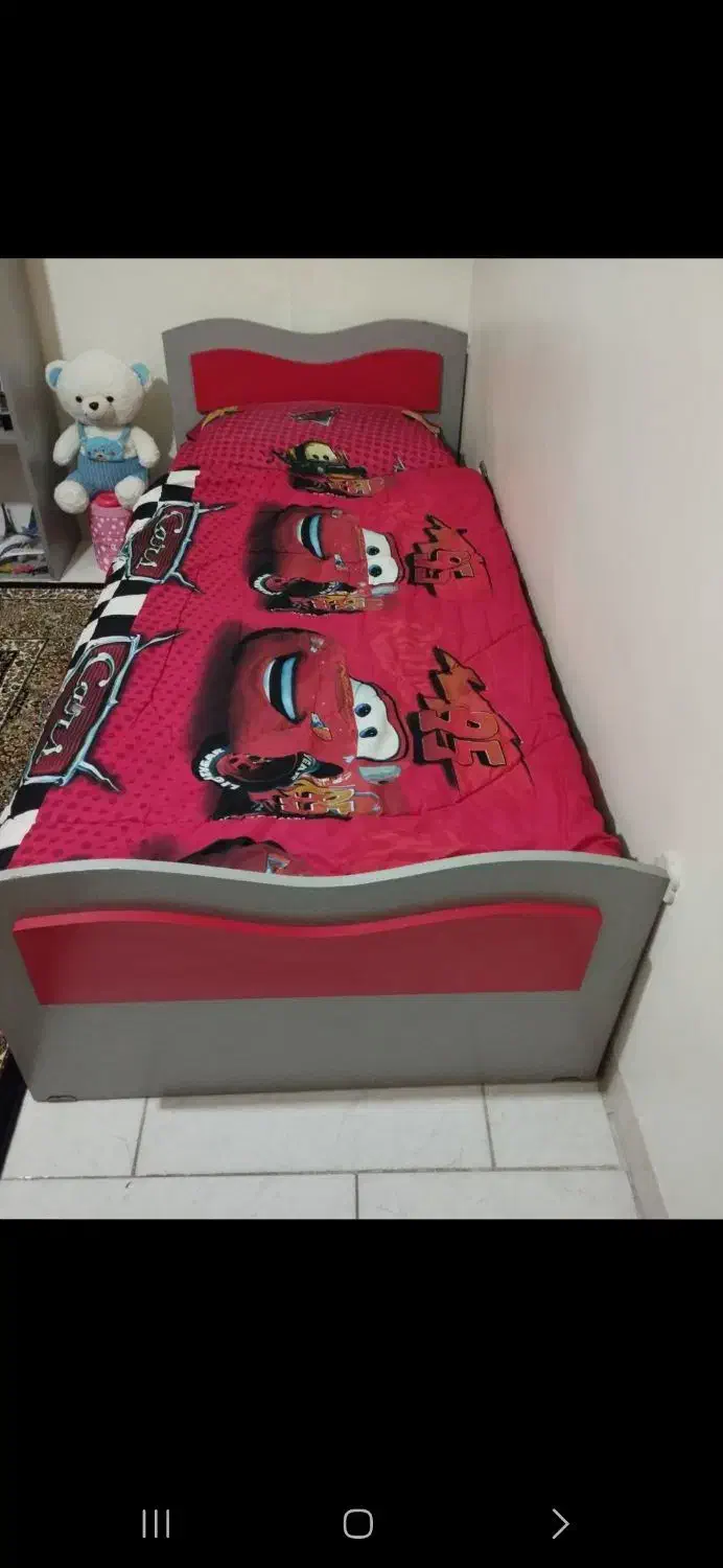 کاملا سالم|میز تحریر و کامپیوتر|گلبهار, شهر جدید گلبهار|دیوار