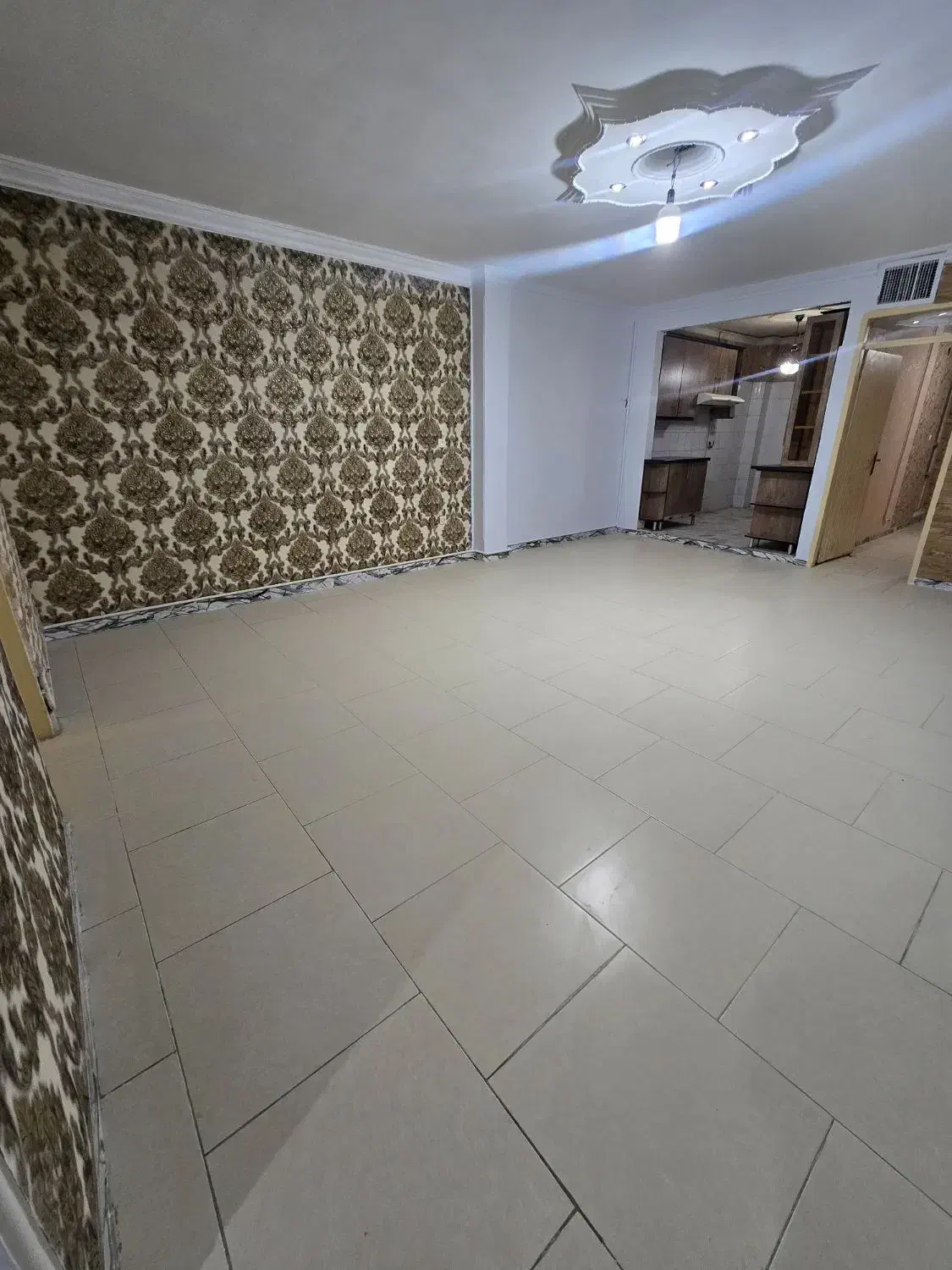 ۷۵ متر ط سوم پارکینگ دار داخل فاز|اجارهٔ آپارتمان|اندیشه, اندیشه فاز ۱|دیوار