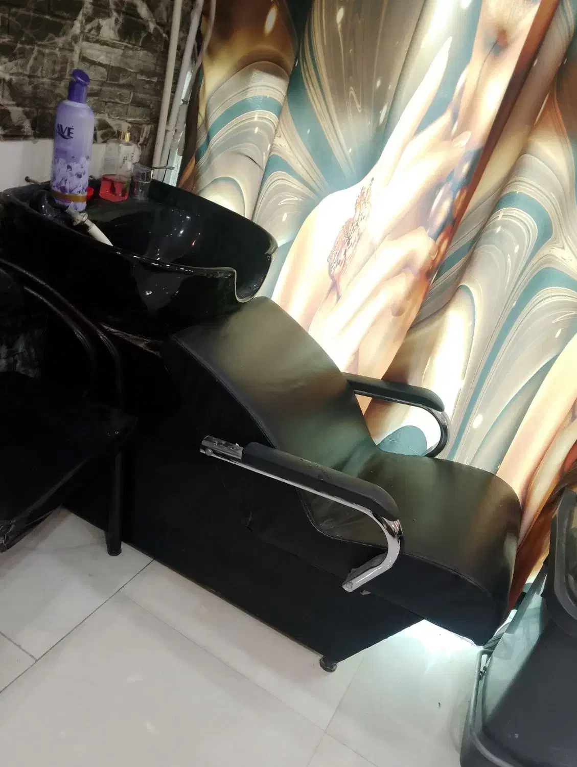 لوازم آرایشگاه زنانه|آرایشگاه و سالن‌های زیبایی|بومهن, |دیوار