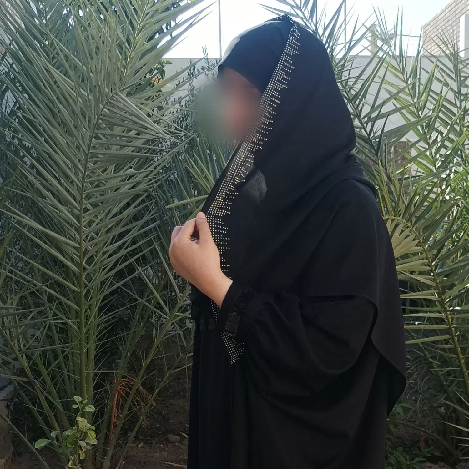 هدشال نگین دار|لباس|بافق, |دیوار