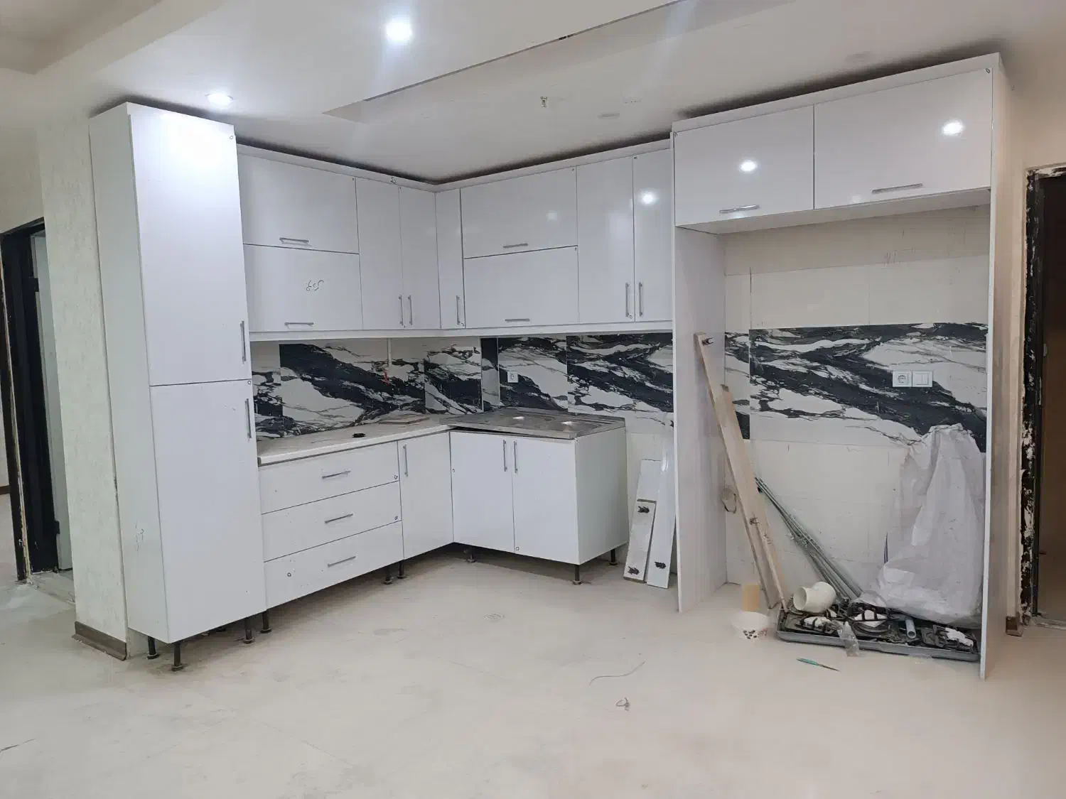 120 متری/کلید نخورده/پکیج دار/فول کاغذ دیواری|فروش آپارتمان|اهواز, شهرک دانشگاه|دیوار