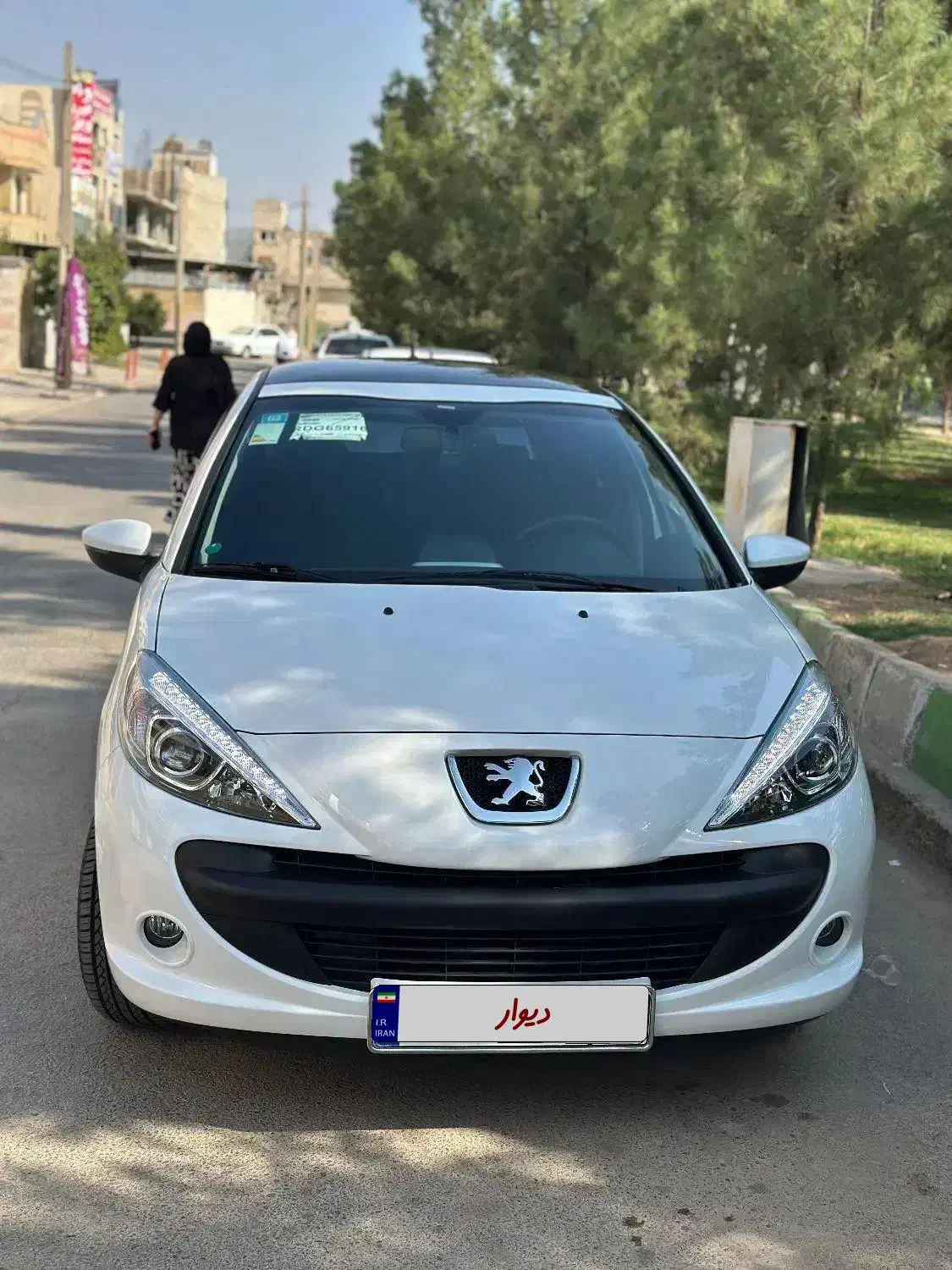207 پاناروما اتومات مدل ۴۰۳ ۷ تا کار|خودرو سواری و وانت|شیراز, صاحب الزمان|دیوار
