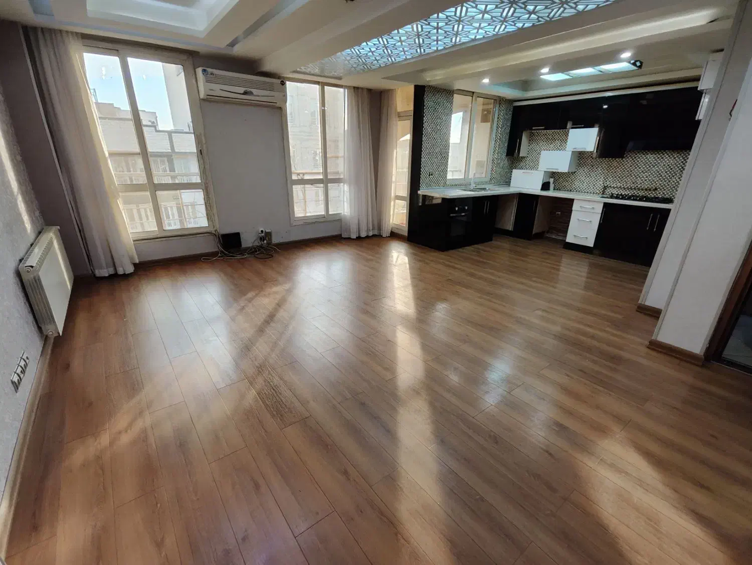 بلوار فردوس ۶۷ متر ۲خواب فول امکانات کم واحد|فروش آپارتمان|تهران, فردوس|دیوار