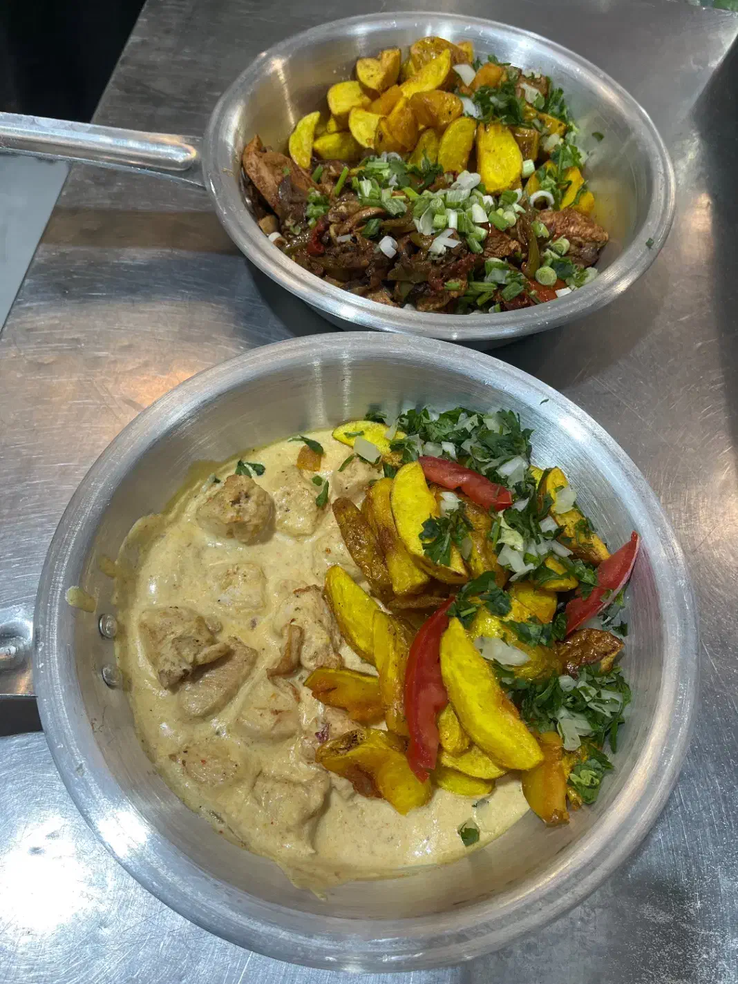 استخدام در کافه رستوران پیتزا زن|استخدام خدمات فروشگاه و رستوران|شاهین‌شهر, اقبال لاهوری|دیوار