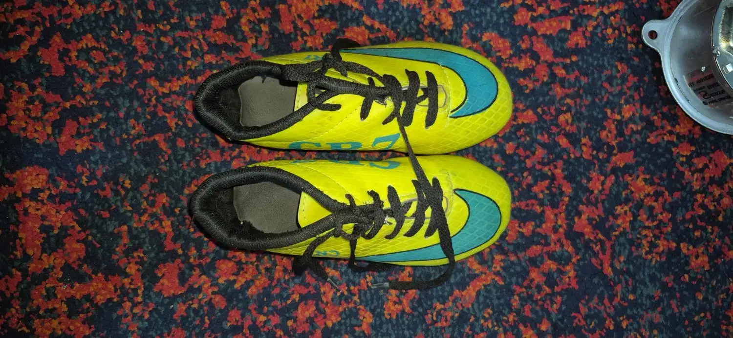 کفش ورزشی|کیف، کفش، کمربند|اهواز, سپیدار|دیوار