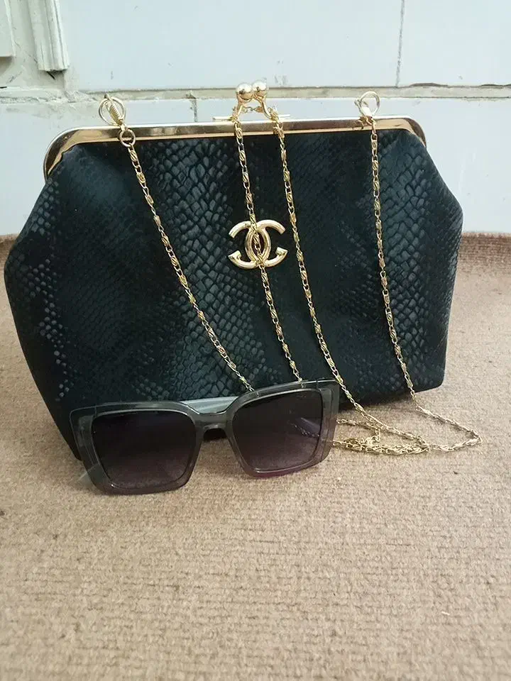 فروش کیف وعینک آفتابی|کیف، کفش، کمربند|اردکان, |دیوار