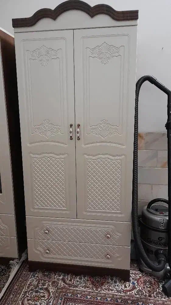 کمد بچه در حد نو میباشد|اسباب و اثاث بچه|میبد, |دیوار