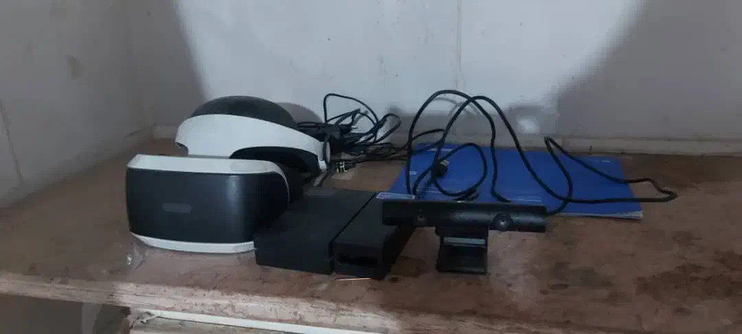 عینک PS4 VR (واقعیت مجازی)|کنسول، بازی ویدئویی و آنلاین|شیراز, کوزه گری|دیوار