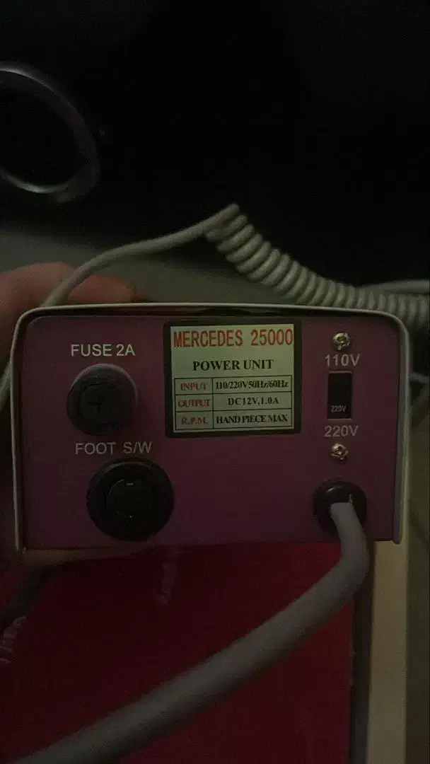 دستگاه uv ناخون و سوهان برقی و دستگاه فر مو|آرایشی، بهداشتی، درمانی|اصفهان, نقش جهان|دیوار