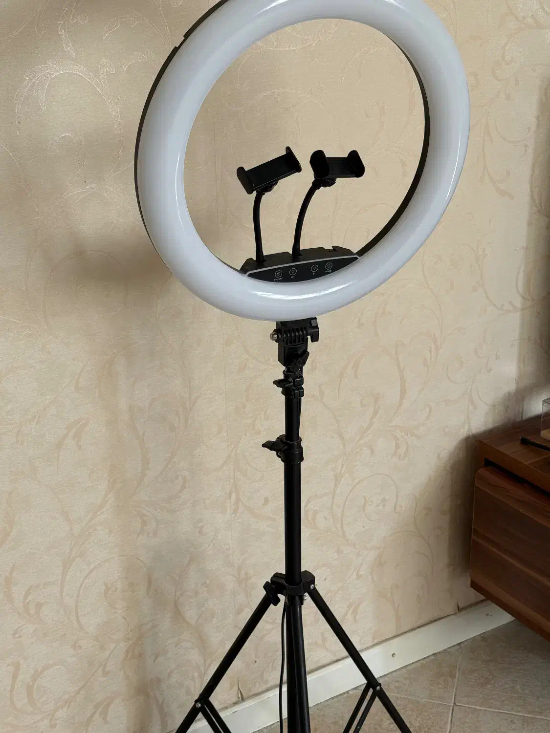 رینگ لایت حرفه ای|لوازم جانبی موبایل و تبلت|قم, بنیاد|دیوار