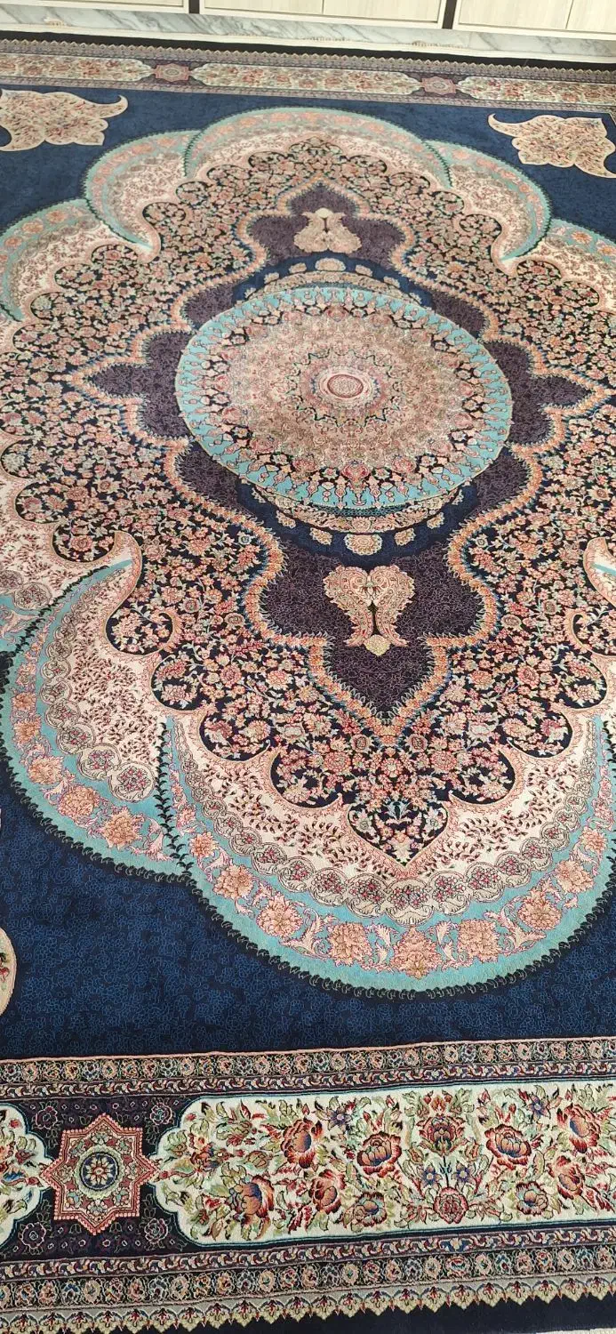 فرش ۱۲ متری نگین تابان|فرش|برخوار, |دیوار