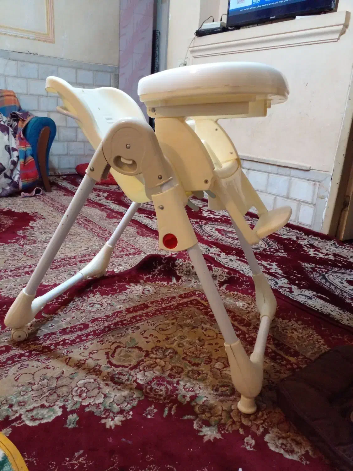 صندلی غذای کودک|تخت و صندلی بچه|کرمان, |دیوار