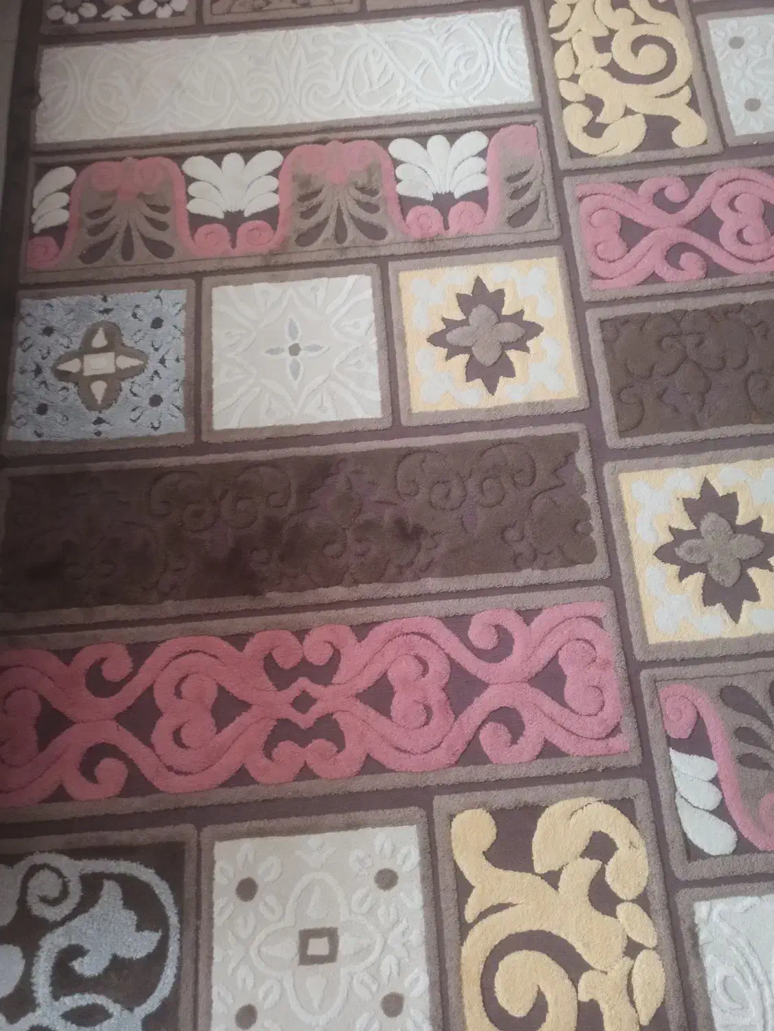 شنل تمیز در حد نو نو بدونه مشکل|فرش|اصفهان, همدانیان|دیوار