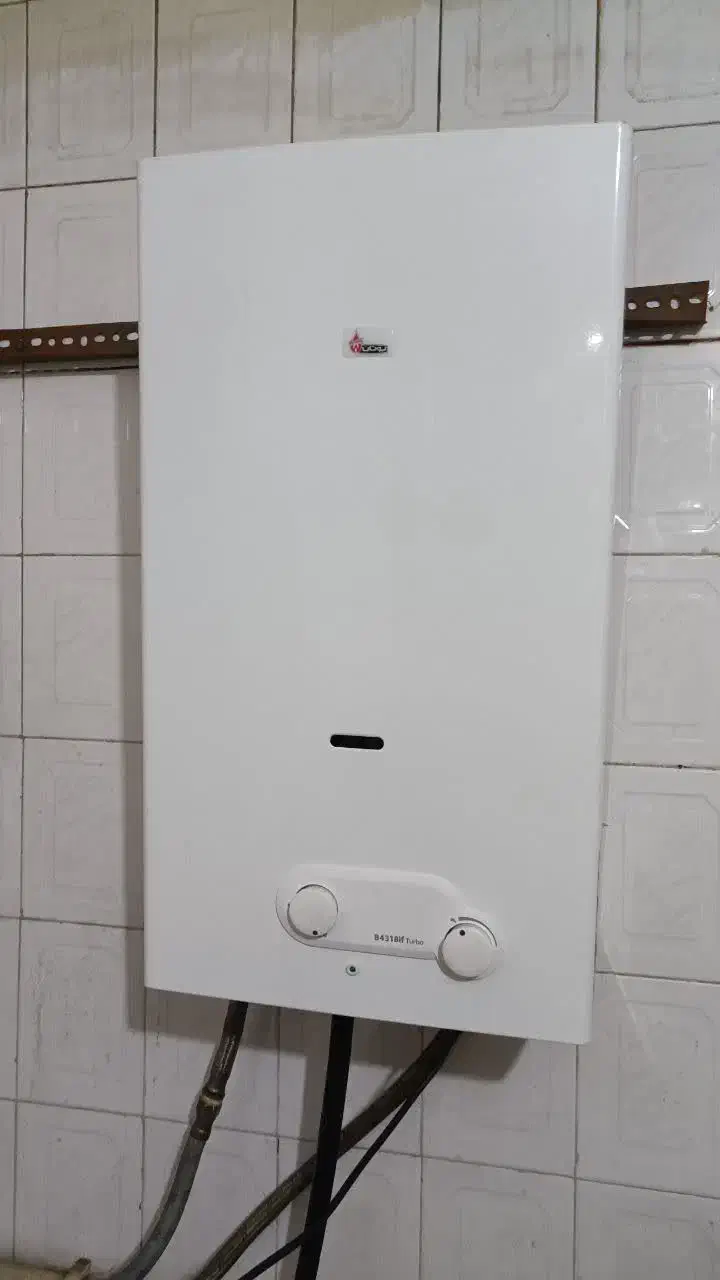 فروش آبگرمکن بوتان ۴۳۱۸ در حد نو|آبگرمکن، پکیج، شوفاژ|اصفهان, باتون|دیوار