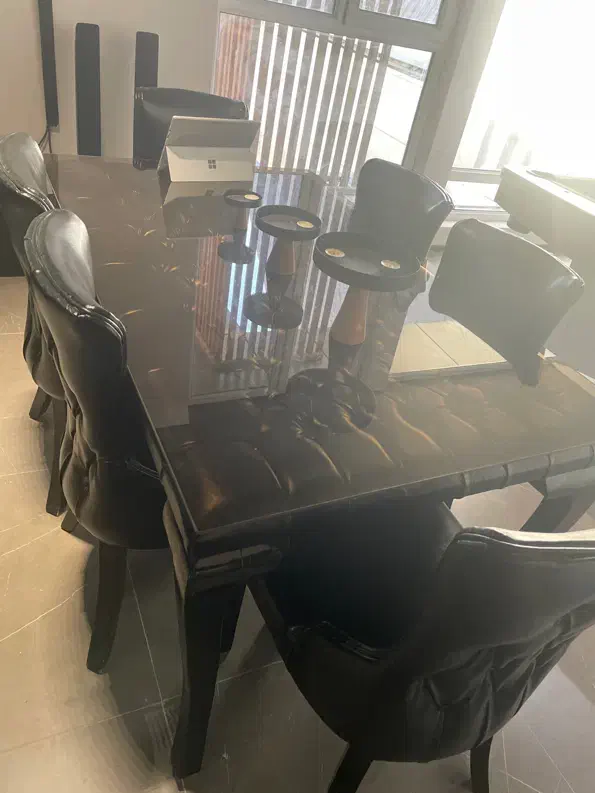 مبل و میز ناهار خوری چرم چستر سفاشی|میز و صندلی غذاخوری|رودهن, |دیوار