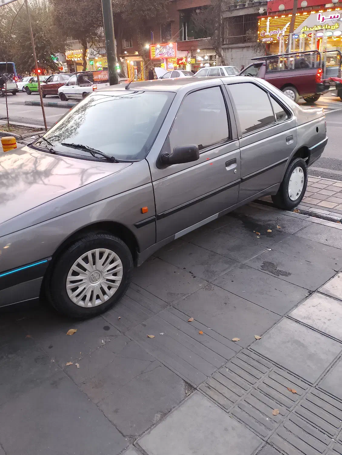 پژو۴۰۵|خودرو سواری و وانت|تهران, سنگلج (شاپور)|دیوار