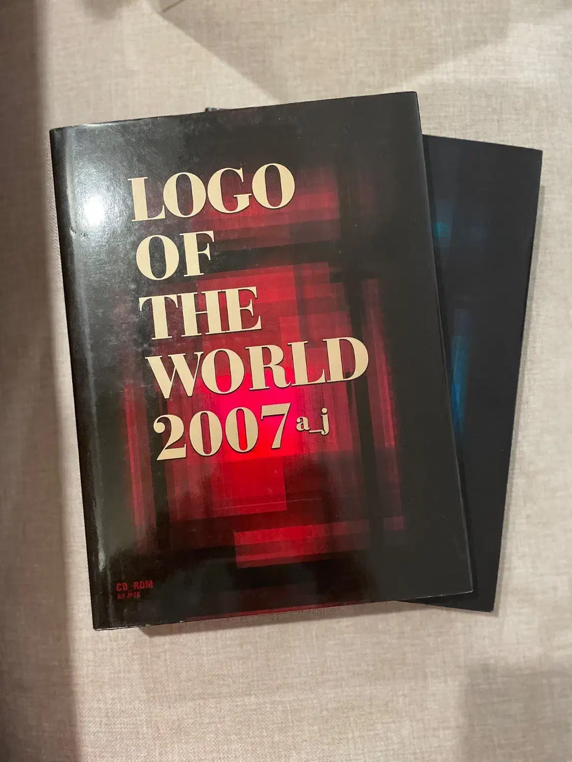 کتاب دو جلدی طراحی لوگوتایپ|کتاب و مجله آموزشی|تهران, سید خندان (جلفا)|دیوار