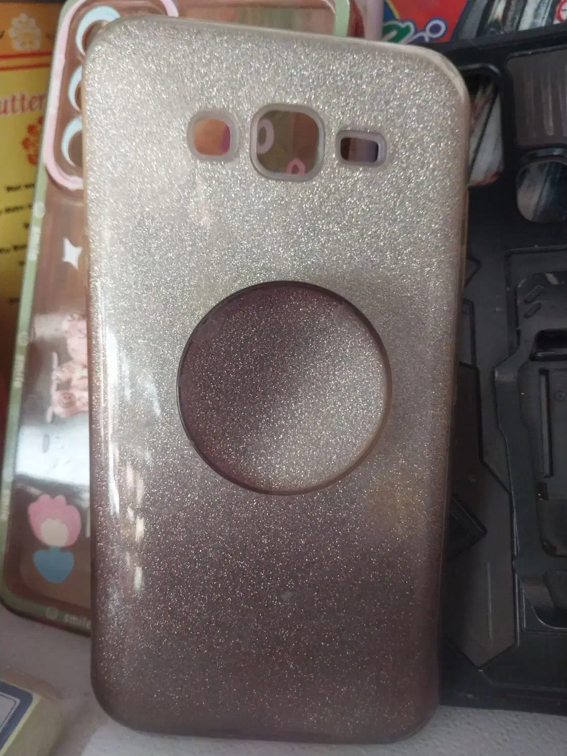 مقداری وسایل برای فروش|رختخواب، بالش، پتو|گرمسار, |دیوار