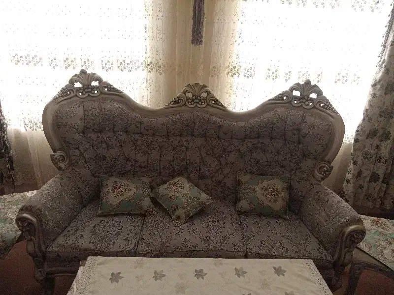 مبل سلطنتی 9 نفره در حد نو|مبلمان خانگی و میز عسلی|شیروان (خراسان), |دیوار