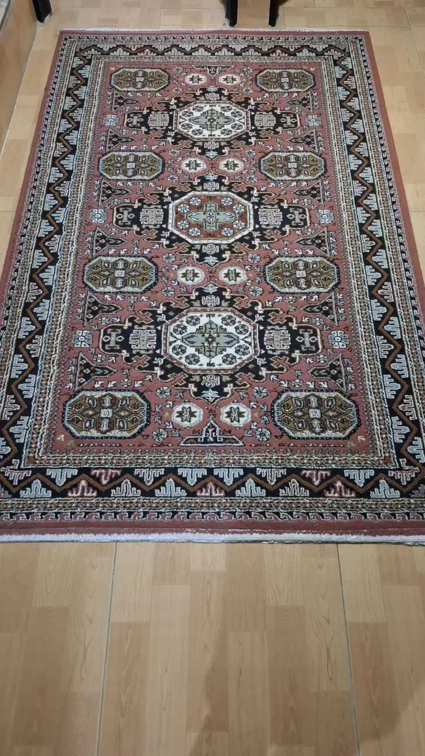 سه تا فرش هم شکل و هم اندازه سالم سالم|فرش|پاکدشت, پاکدشت (مامازند)|دیوار