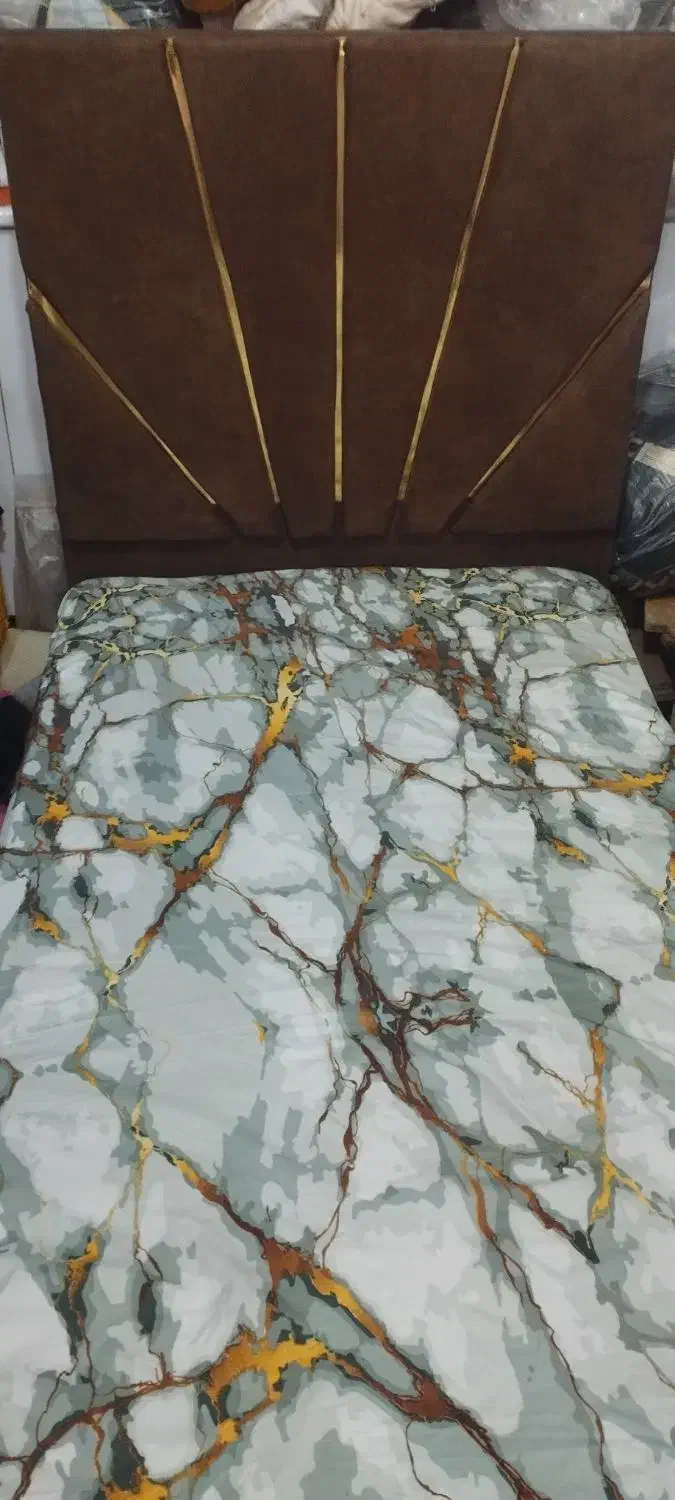 تعدادی تخت یک نفره و دو نفره با تشک درحدنو|تخت و سرویس خواب|زاهدان, |دیوار