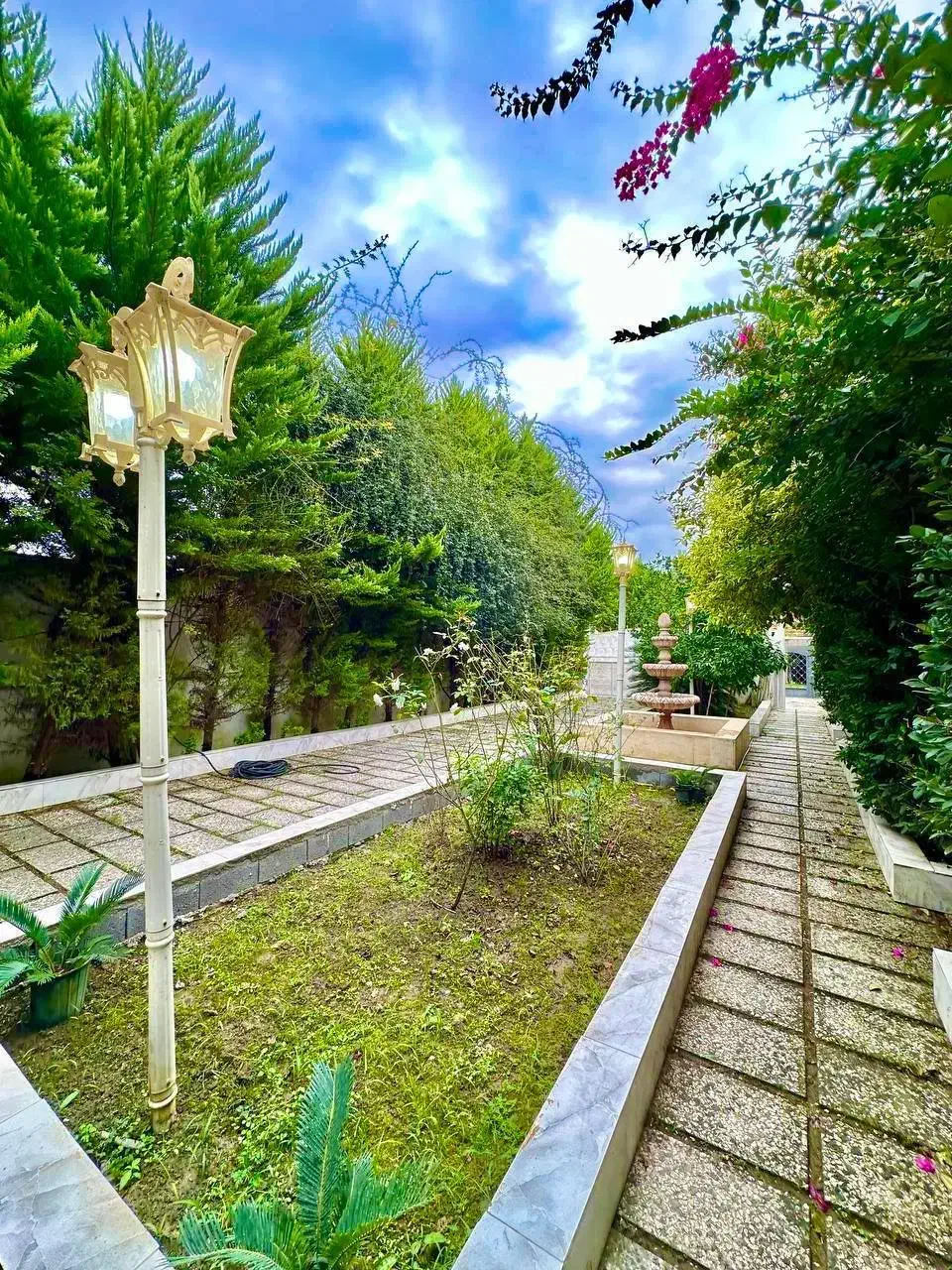 باغ مشجر ۳۰۰متری با سندعرصه اعیان شمال /قسطی|فروش خانه و ویلا|چهاردانگه (تهران), |دیوار