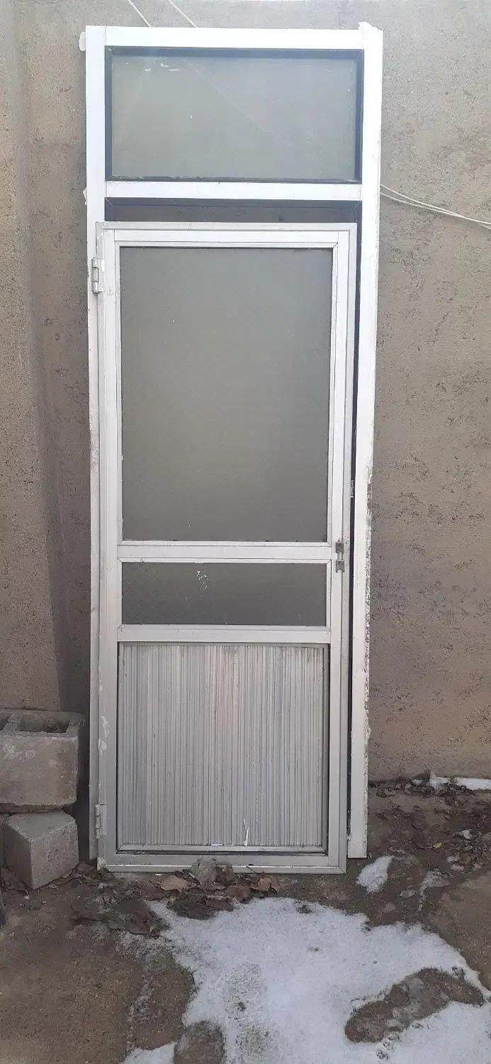 درب المینیومی|مصالح و تجهیزات ساختمان|ملکان, |دیوار