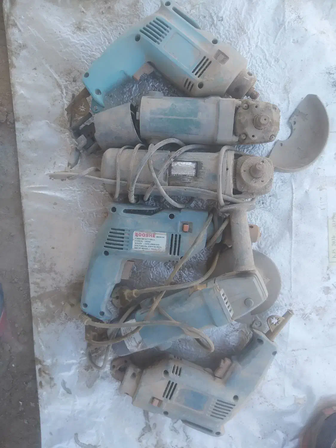 ۳ عدد مینی سنگ یا مینی فرز و ۳ عدد دریل یا دلر|ابزارآلات|یزد, |دیوار