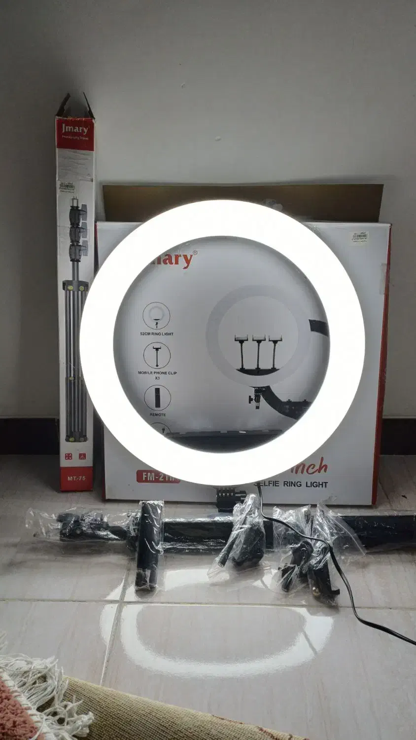 رینگ لایت و پایه|دوربین عکاسی و فیلم‌برداری|کرمان, |دیوار