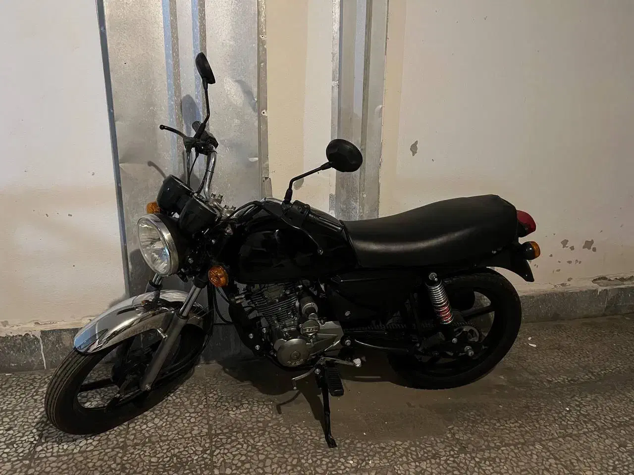 همتاز ۲۰۰|موتورسیکلت|قائمشهر, |دیوار